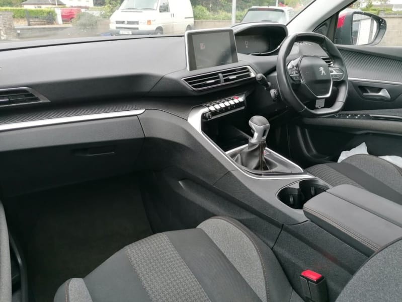 2019 Peugeot 3008 - Image 1