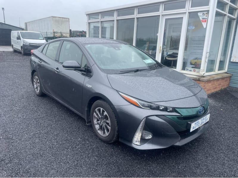 2018 Toyota Prius - Image 1