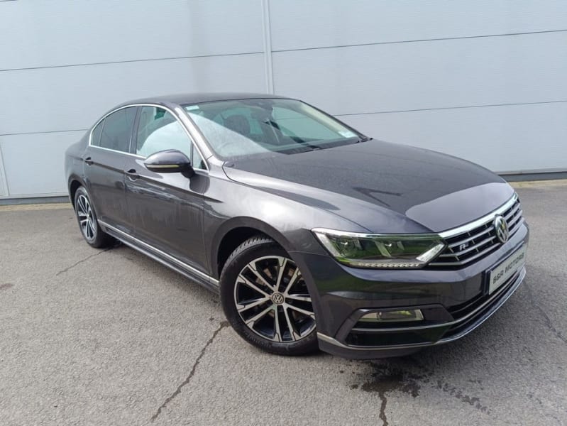 2019 Volkswagen Passat - Image 1