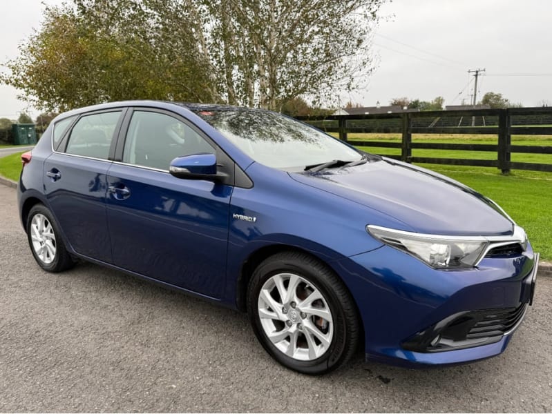 2017 Toyota Auris - Image 1