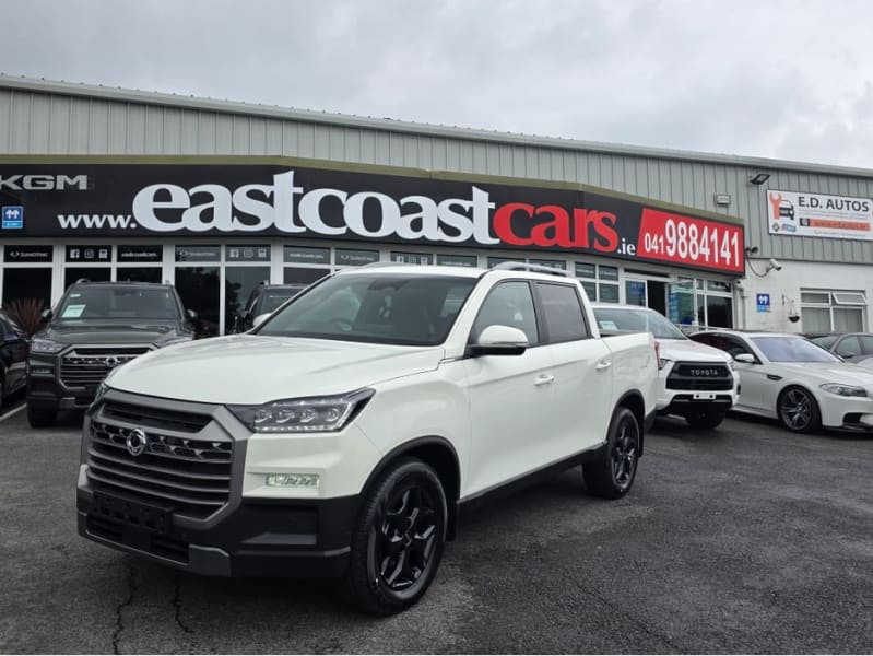 2025 KGM Musso 2.2 PICK UP 5 SEATER COMMERCIAL 4WD 200 BHP 3.5 TON TOWING CAPACITY REV-CAMERA - Image 1