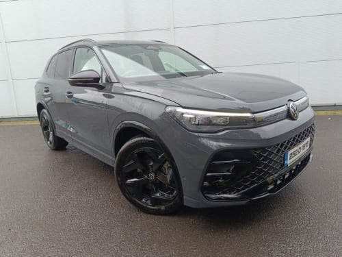 2025 Volkswagen Tiguan R-Line BLACK Edition - Image 1