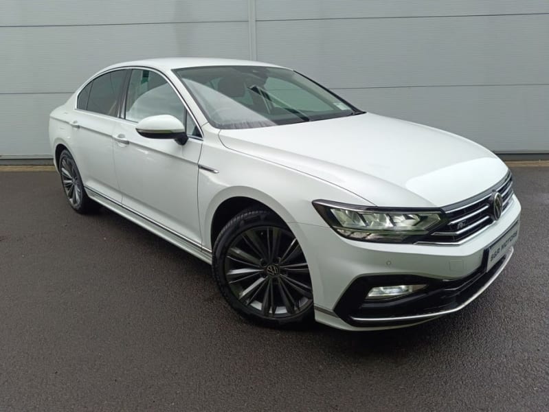 2022 Volkswagen Passat - Image 1