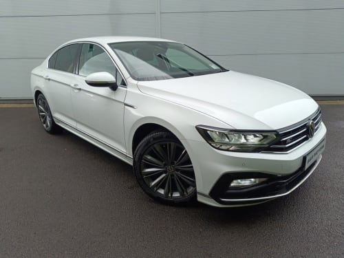 2022 Volkswagen Passat - Image 1