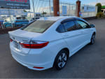 2015 Honda Grace (6Mts warranty) 1.5 Hybrid Automatic - Image 3