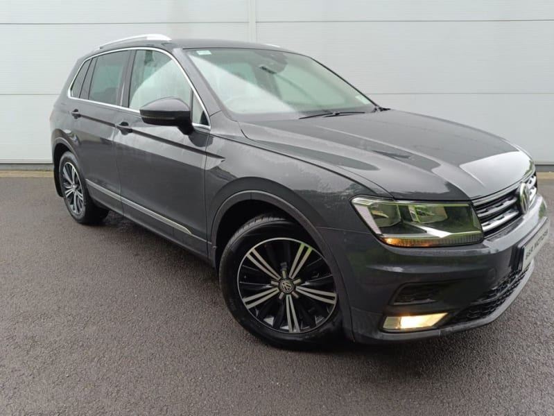 2017 Volkswagen Tiguan - Image 1