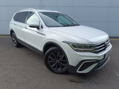 2022 Volkswagen 221 Tiguan Allspace - Image 1