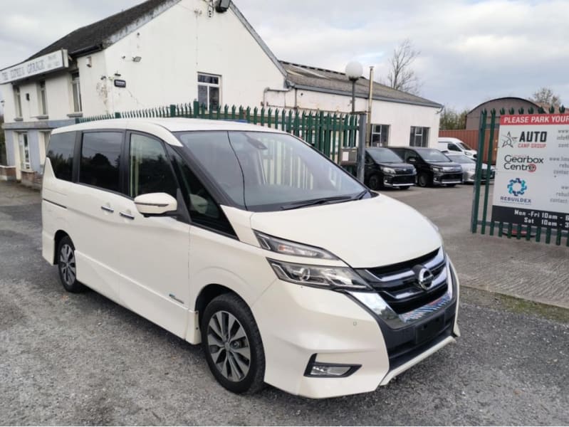 2018 Nissan Serena Highway Star V - Image 1
