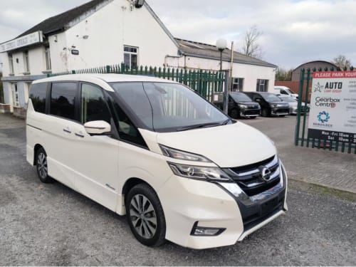 2018 Nissan Serena Highway Star V - Image 1