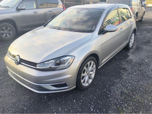 2018 Volkswagen Golf Comfort - Image 1