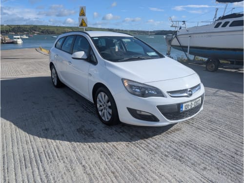 2013 Opel Astra - Image 1