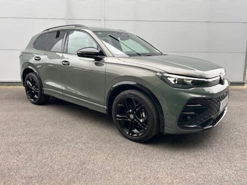 2024 Volkswagen Tiguan R-Line BLACK Edition - Image 1