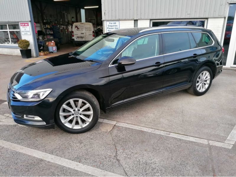 2019 Volkswagen Passat - Image 1
