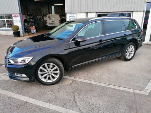 2019 Volkswagen Passat - Image 1
