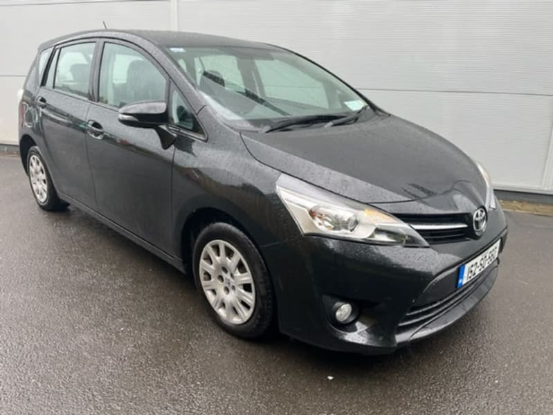 2015 Toyota Verso - Image 1