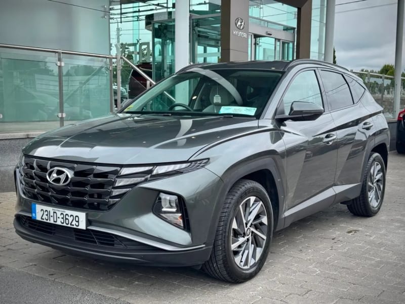 2023 Hyundai Tucson 2WD Executive, Grey Leather , Low Mileage - Image 1