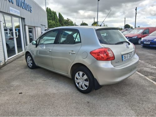 2008 Toyota Auris - Image 1