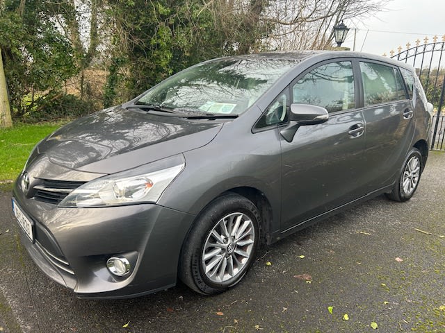 2016 Toyota Verso - Image 1