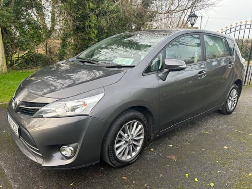 2016 Toyota Verso - Image 1