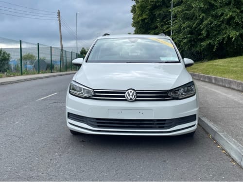 2016 Volkswagen Touran - Image 1