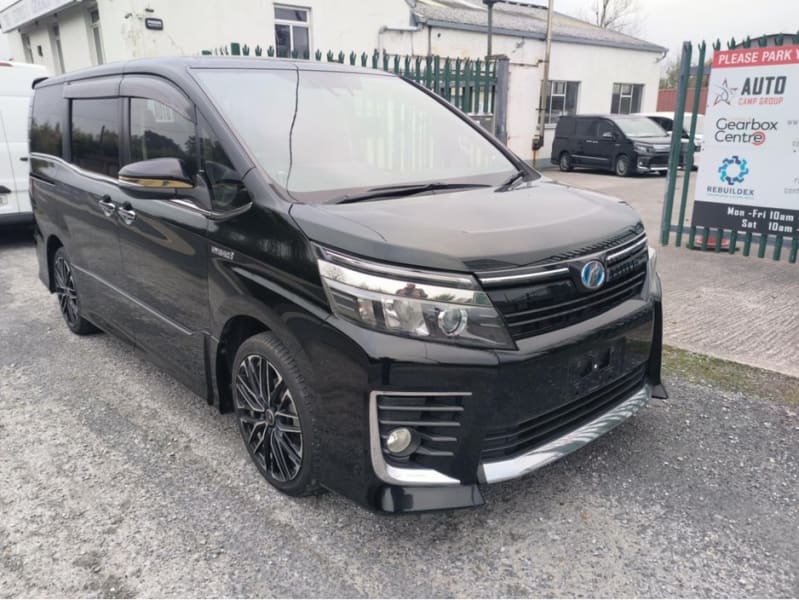 2016 Toyota Voxy Hybrid - Image 1