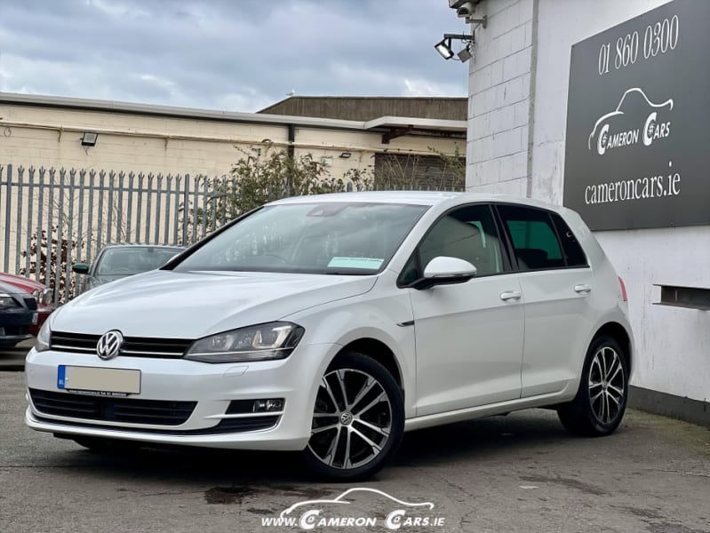 2015 Volkswagen Golf - Image 1