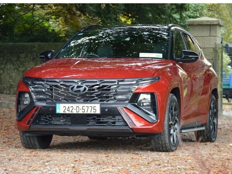 2024 Hyundai Tucson Executive Phev N-Line 4WD side steps - Image 1