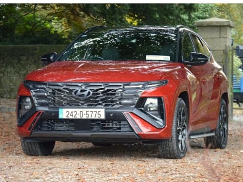 2024 Hyundai Tucson Executive Phev N-Line 4WD side steps - Image 1