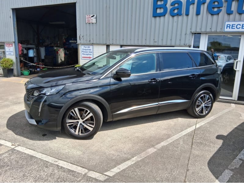 2021 Peugeot 5008 - Image 1