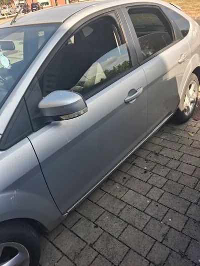 2009 Ford Focus - Image 1